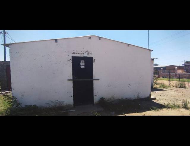 2 BEDROOM HOUSE FOR SALE IN DAVEYTON CENTRAL